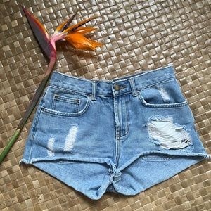❌SOLD❌ Lightwash denim jean shorts